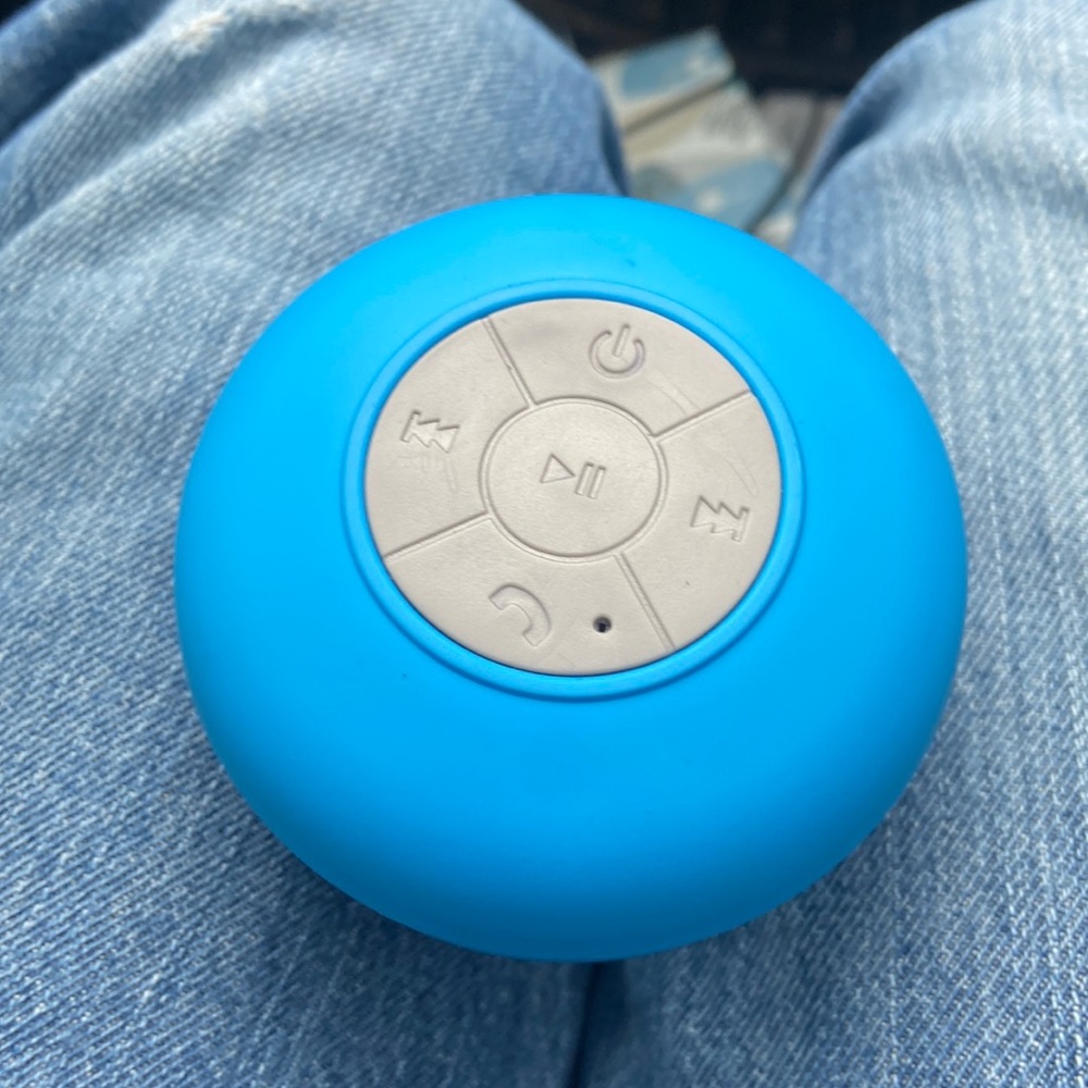 Waterproof speaker